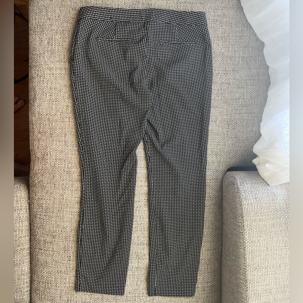 Express Columnist Geometric Pants - Picture 2 of 4